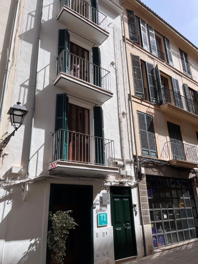 Cream Homes La Rambla, Turismo De Interior Apartment *